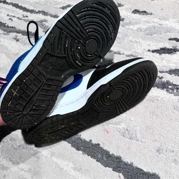 Nike dunks - Picture 2 of 3